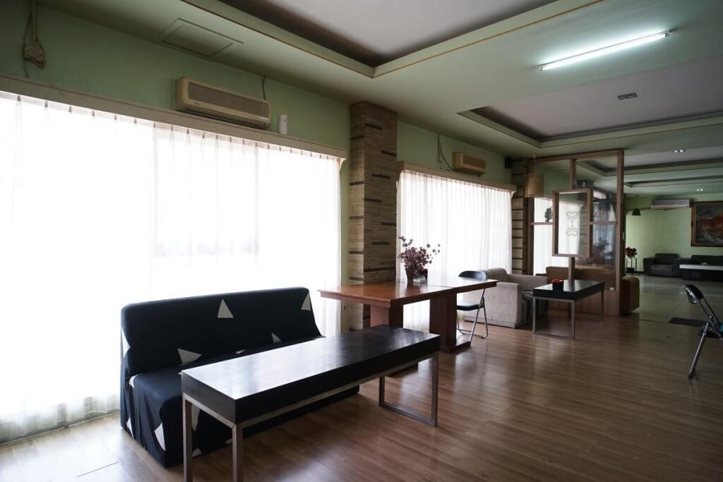 Баликпапан: OYO 2015 Bandara Hotel Balikpapan