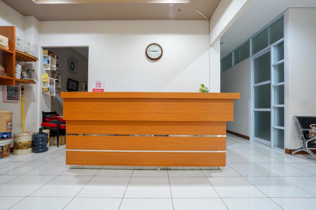 Палембанг: OYO 2067 Fedith Kost Syariah