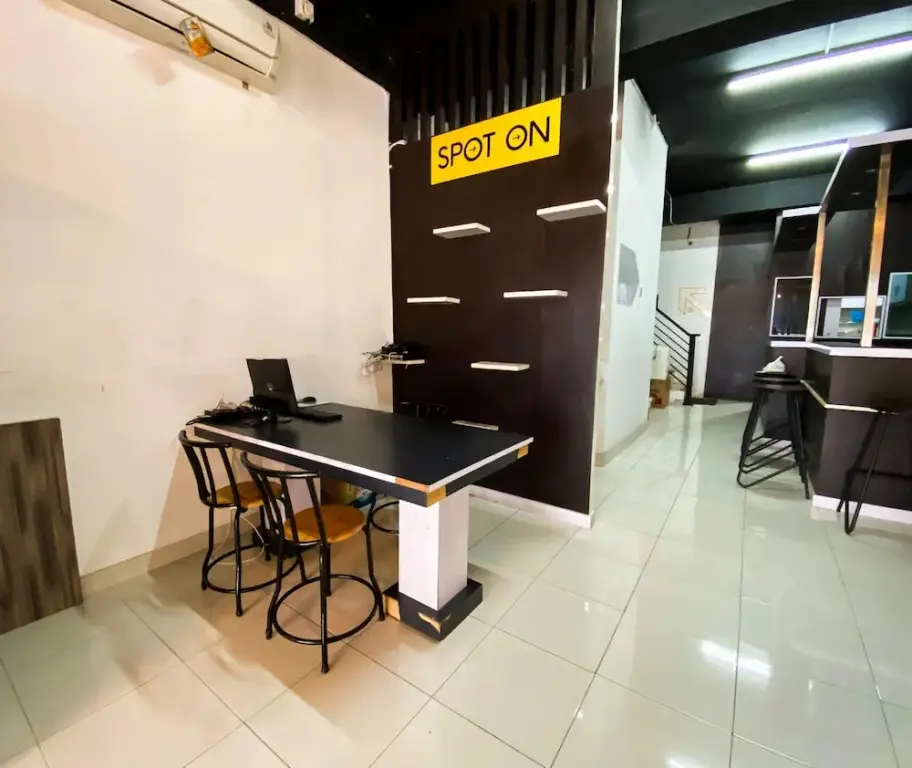 Паданг: SPOT ON 2051 Sho Family Homestay & Resto