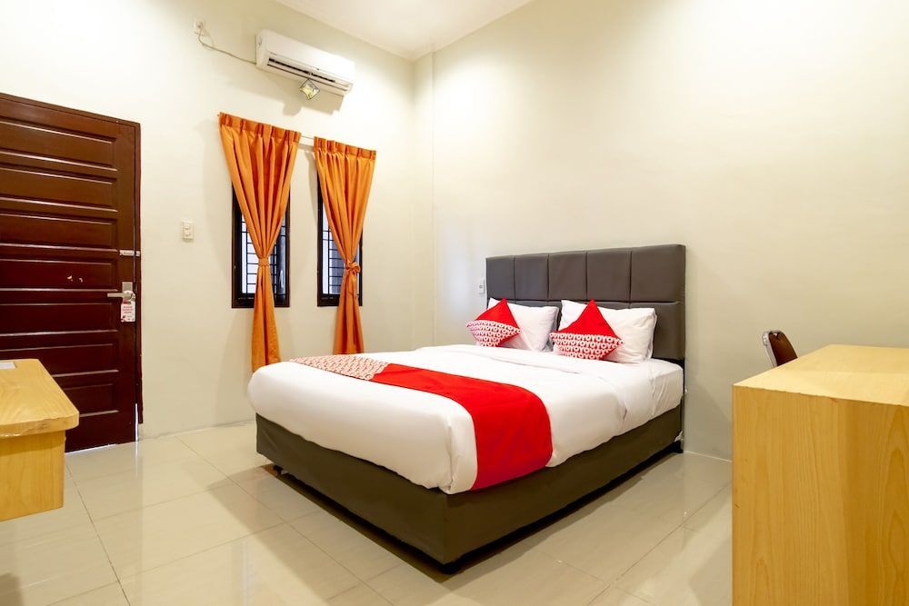 Медан: OYO 1766 Vandolia Guest House