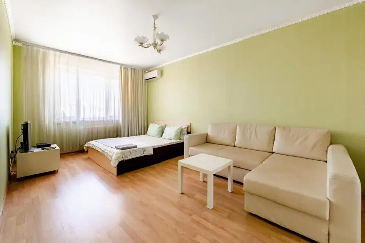 Краснодар: Apartments near Panorama 18/1