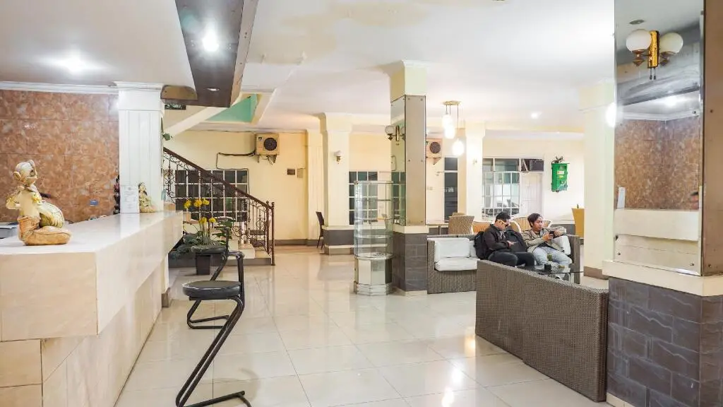 Бандунг: OYO 2085 Chrysanta Hotel
