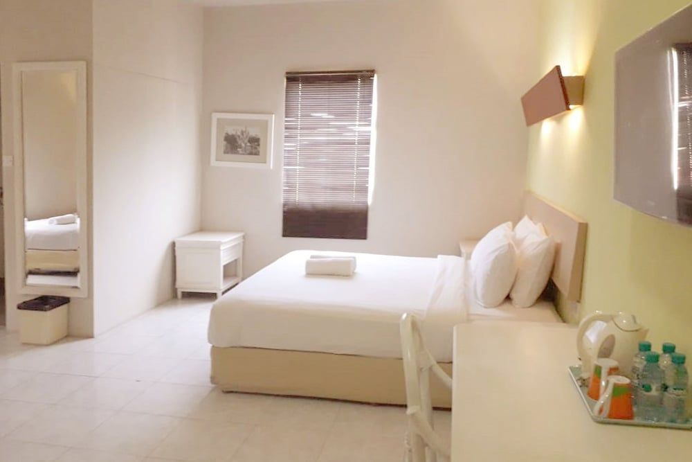 Санур: OYO 2253 The Sunrise Sanur