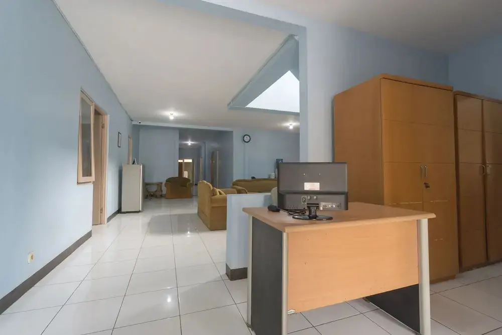 Куруг: Super OYO 2110 Rotterdam Guest House