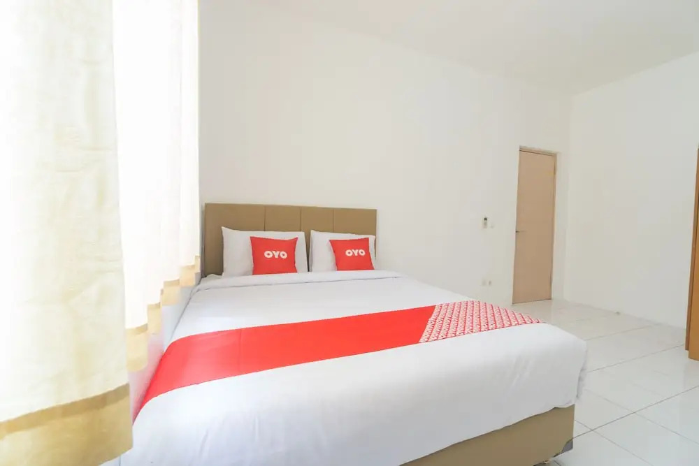 Куруг: Super OYO 2110 Rotterdam Guest House