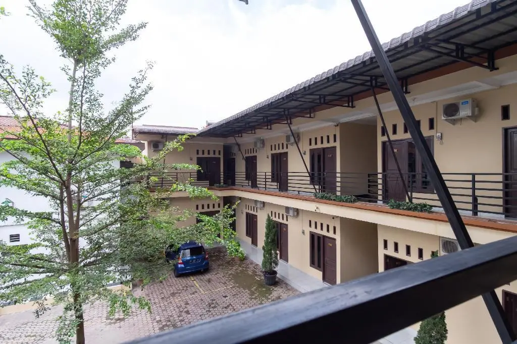 Медан: OYO 1371 Carofin Guest House