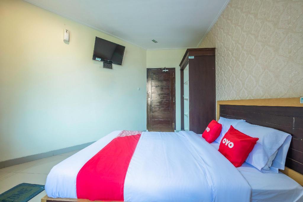 Чиребон: OYO 2100 At Taqwa Guest House Syariah