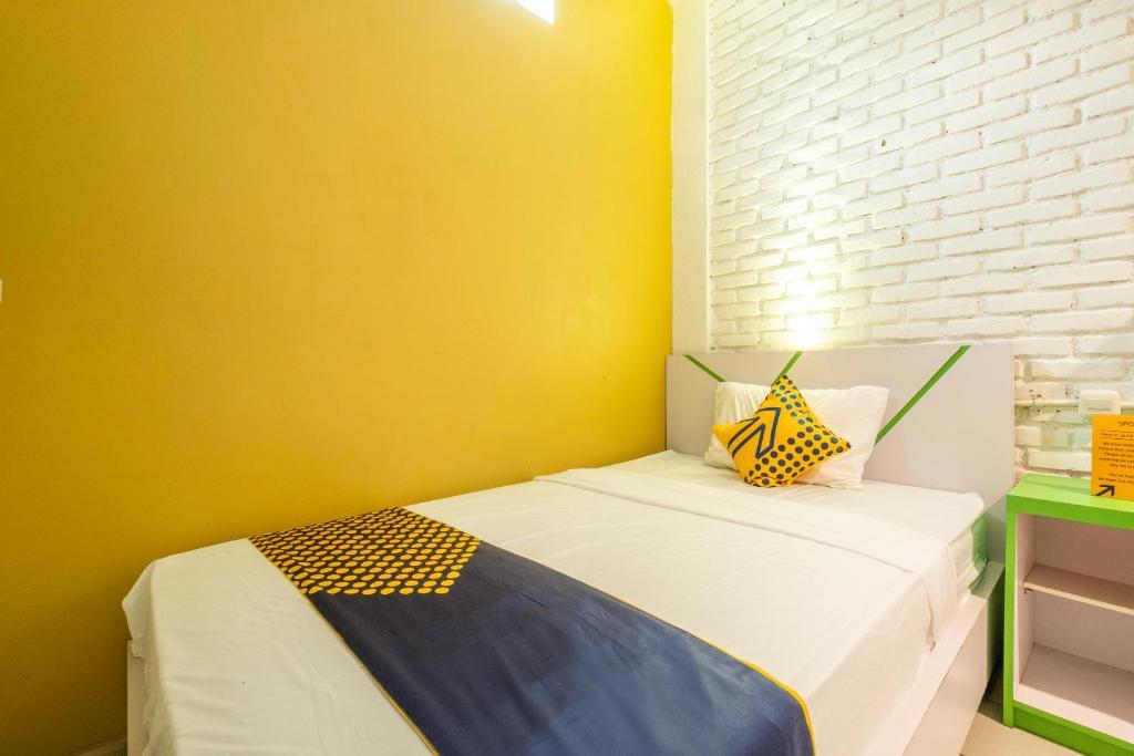 Тасикмалая: SPOT ON 2080 Rumah Kita Residence