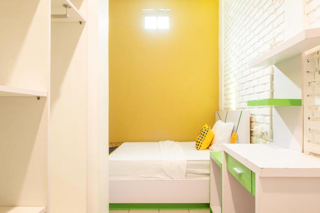 Тасикмалая: SPOT ON 2080 Rumah Kita Residence