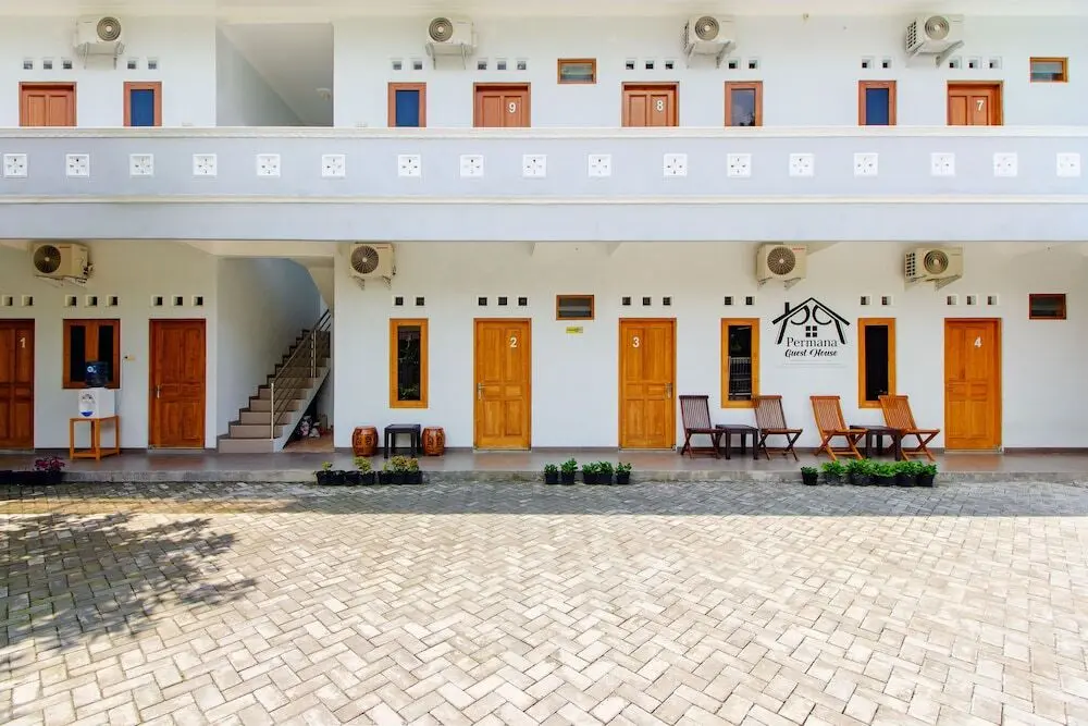 Ngaglik: OYO Living 2217 Permana Guesthouse Syariah
