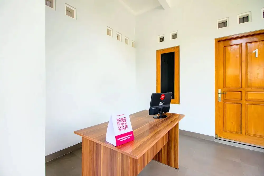 Ngaglik: OYO Living 2217 Permana Guesthouse Syariah