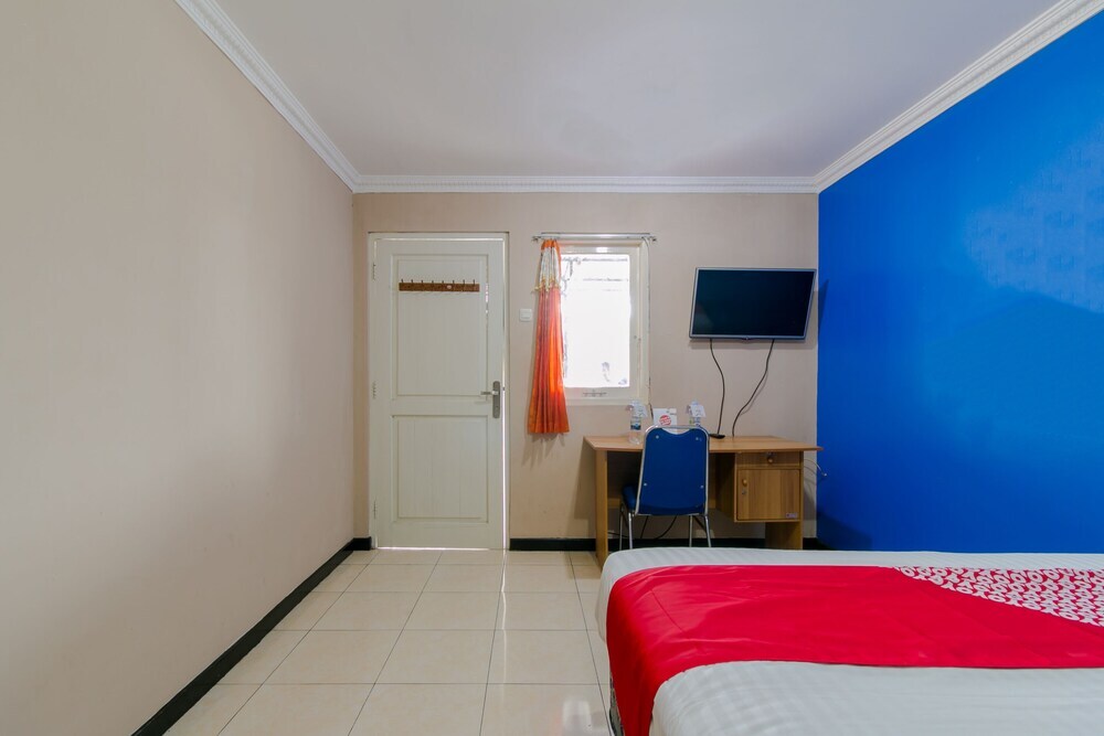 Барос: OYO 1866 Amazon Homestay Syariah