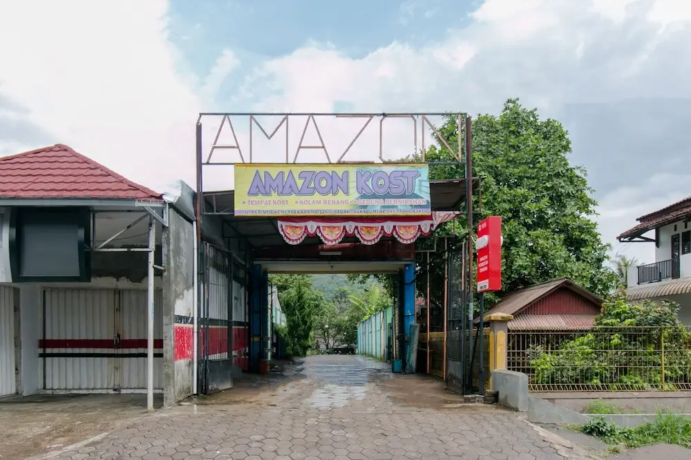 Барос: OYO 1866 Amazon Homestay Syariah