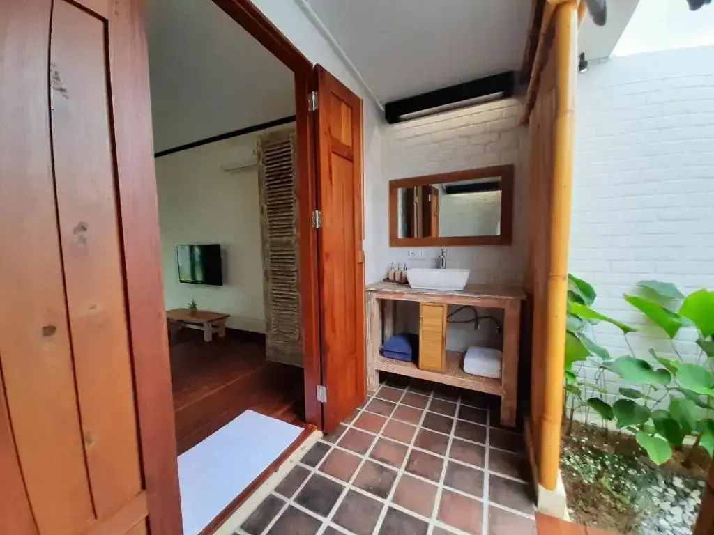 Остров Пеньенгат: The Kelong Trikora Resort