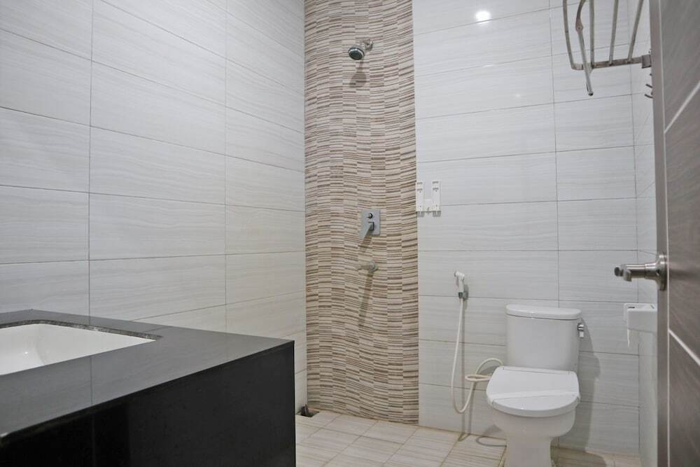 Букиттинги: OYO 1572 Orange Residence Syariah