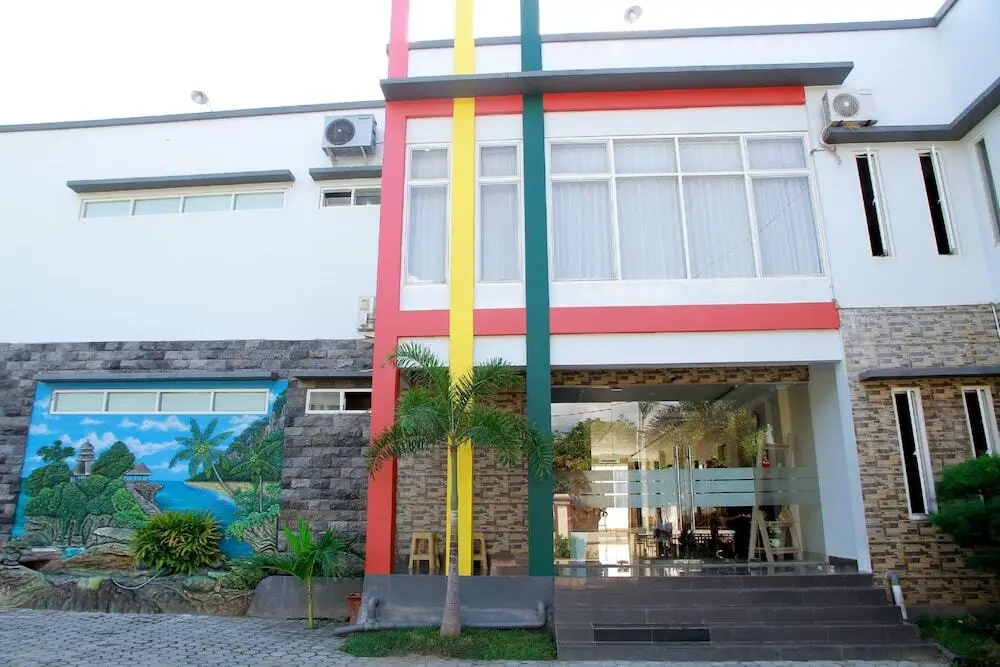 Палу: Oyo 1559 Pondok Garuda Guest House