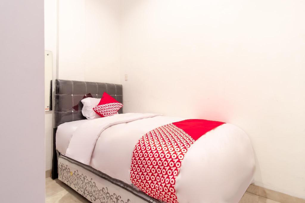 Медан: OYO 1557 Bungas Guest House