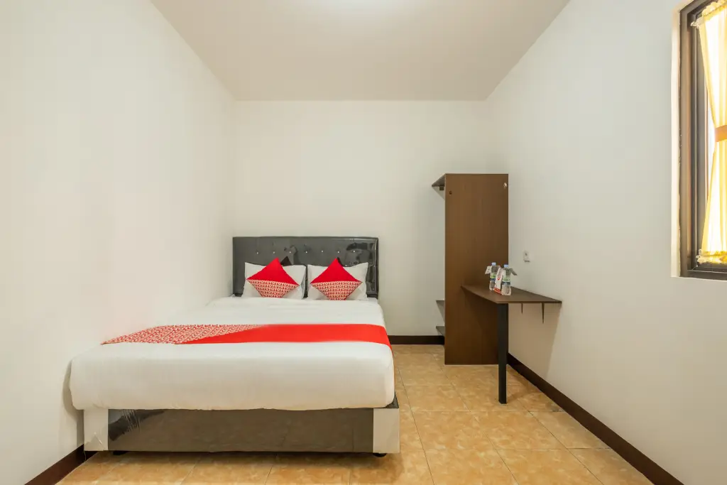 Чиребон: OYO 1460 Anyelir Residence