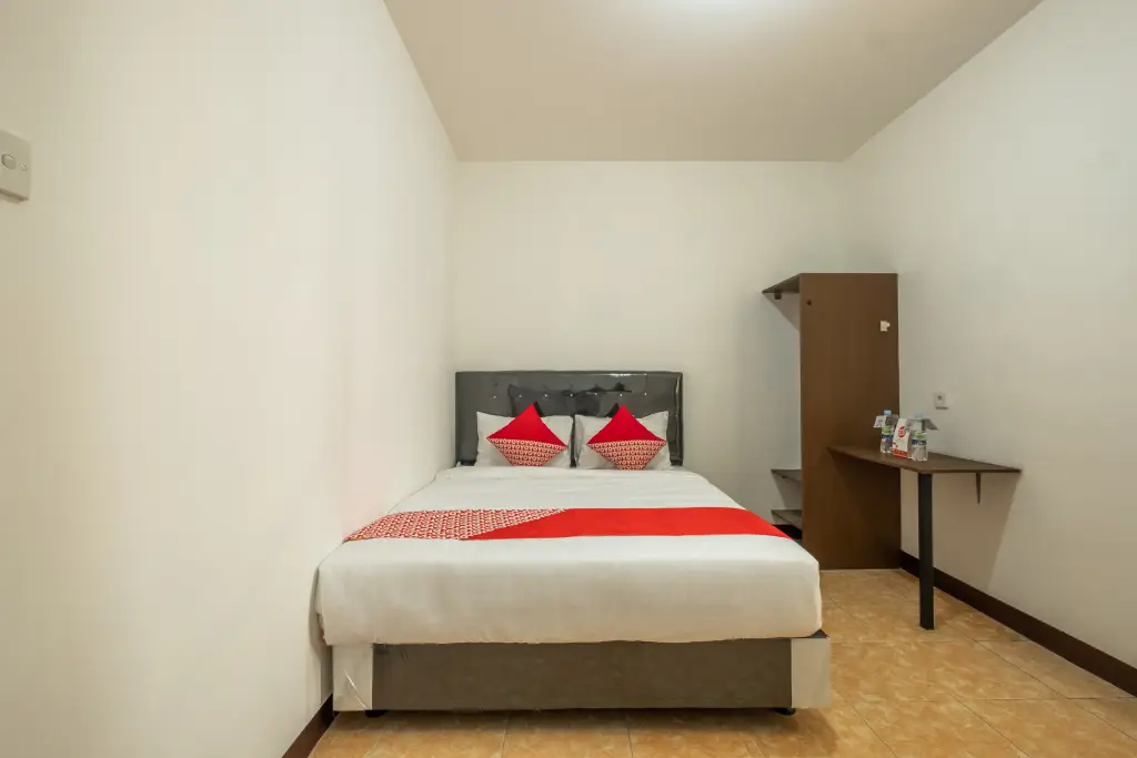 Чиребон: OYO 1460 Anyelir Residence