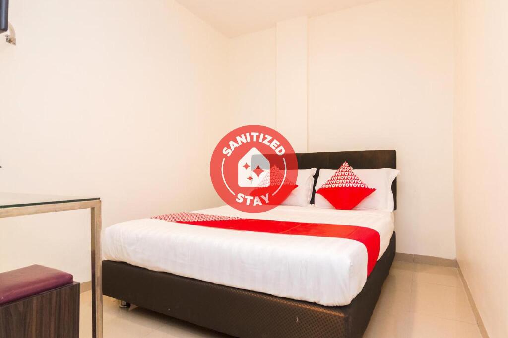 Батам: OYO 1635 New Star Hotel - Hostel