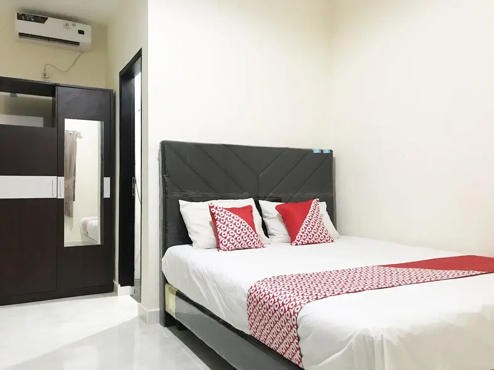Манадо: OYO 2129 Toar House Manado