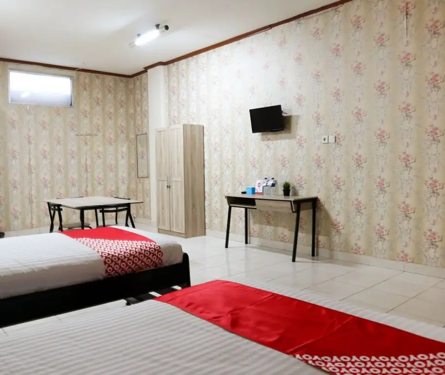 Паданг: Oyo 1686 Lenggogeni House