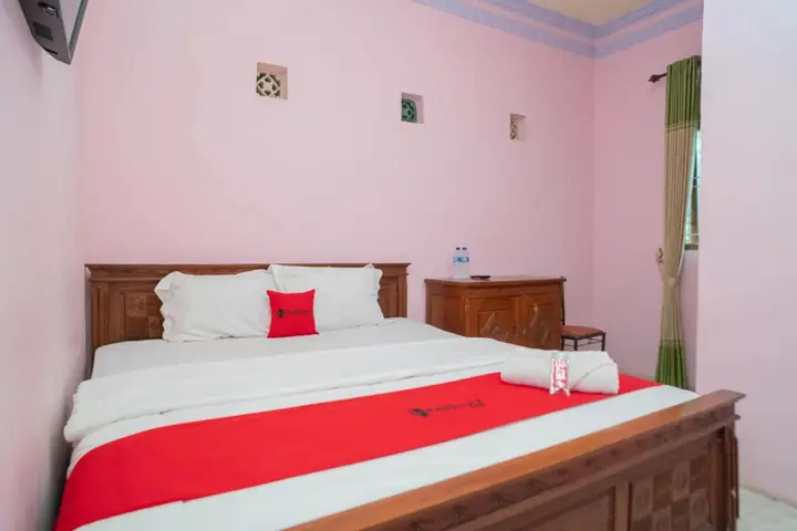 Бату: OYO 1689 Sumber Urip Family Homestay Syariah