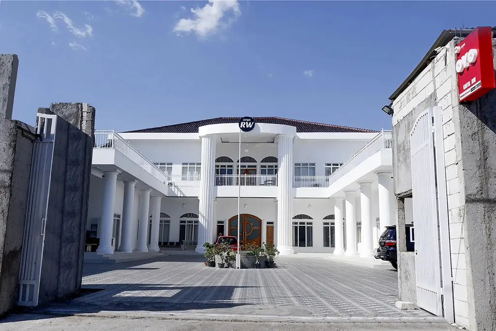 Караганьяр: Capital O 1888 Griya RW Family Guest House