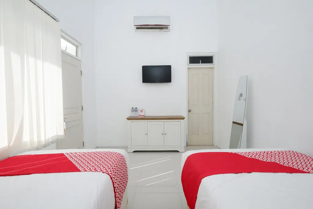 Караганьяр: Capital O 1888 Griya RW Family Guest House