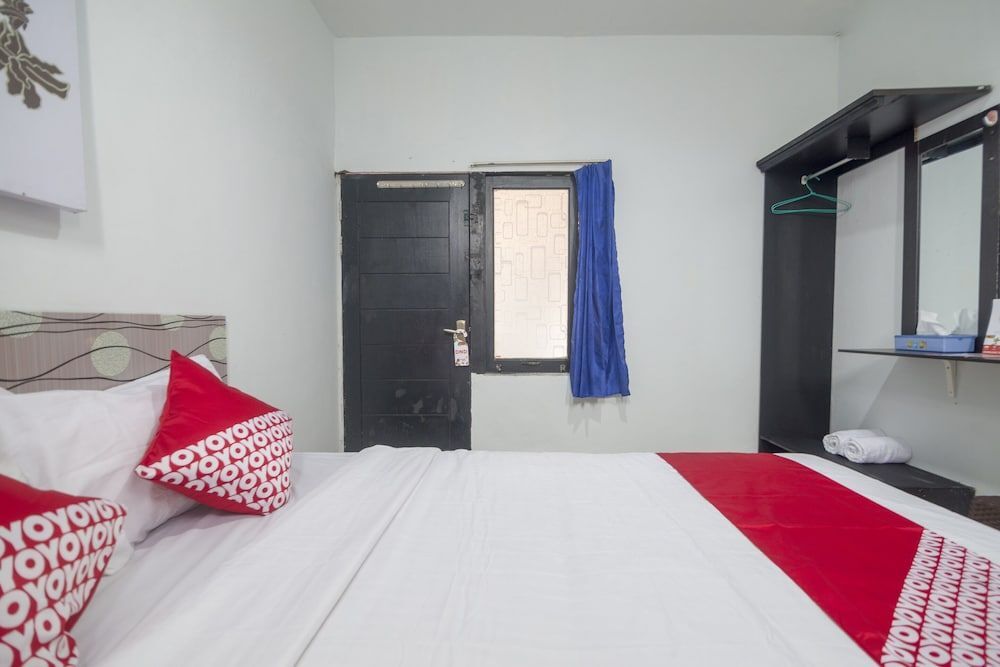 Понтианак: OYO 2187 Hm Guest House