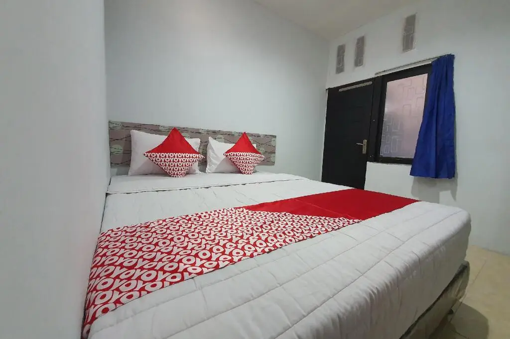 Понтианак: OYO 2187 Hm Guest House