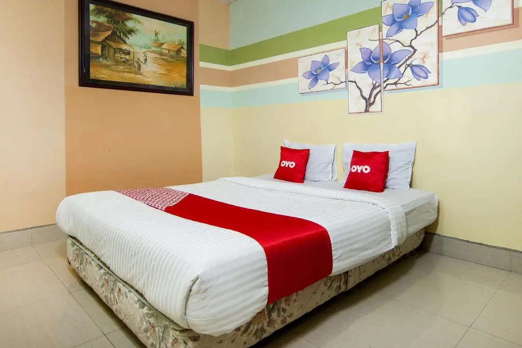 Озеро Тоба: OYO 2208 Thyesza Hotel