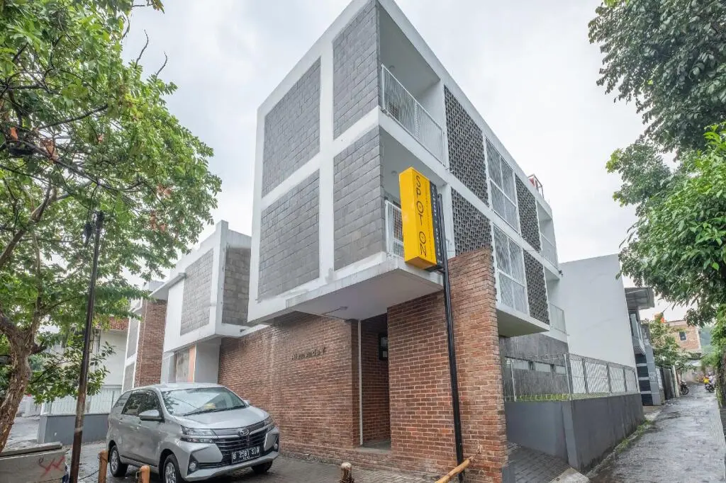 Бандунг: Super OYO 2190 Alamanda 7 Syariah