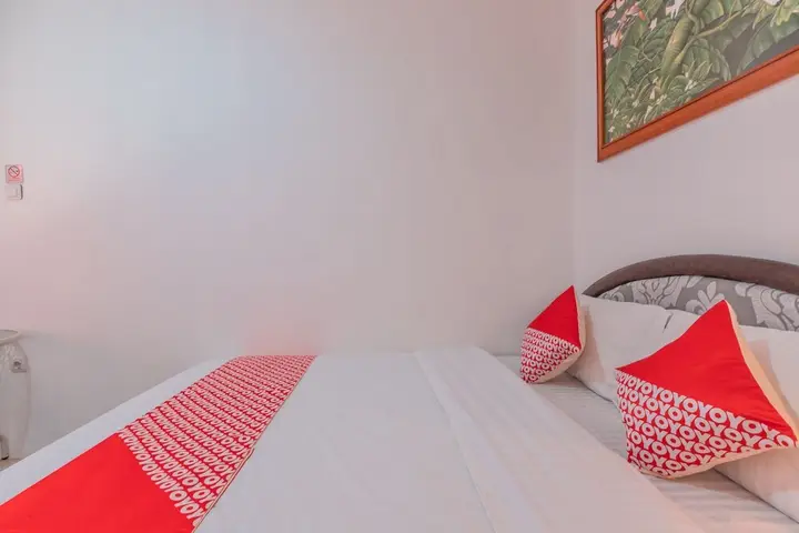 Депок: Oyo 2229 Dolfie Residence