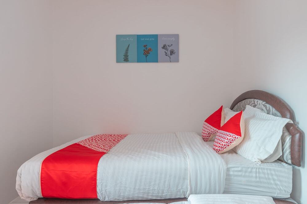 Депок: Oyo 2229 Dolfie Residence
