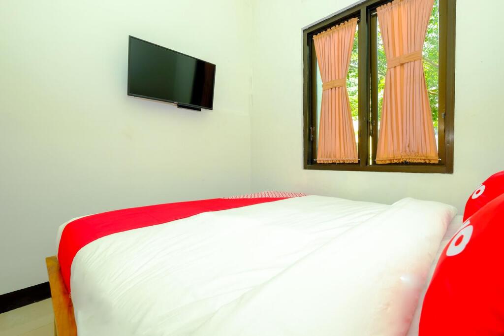 Матарам: OYO 2284 Grand Villa Meninting