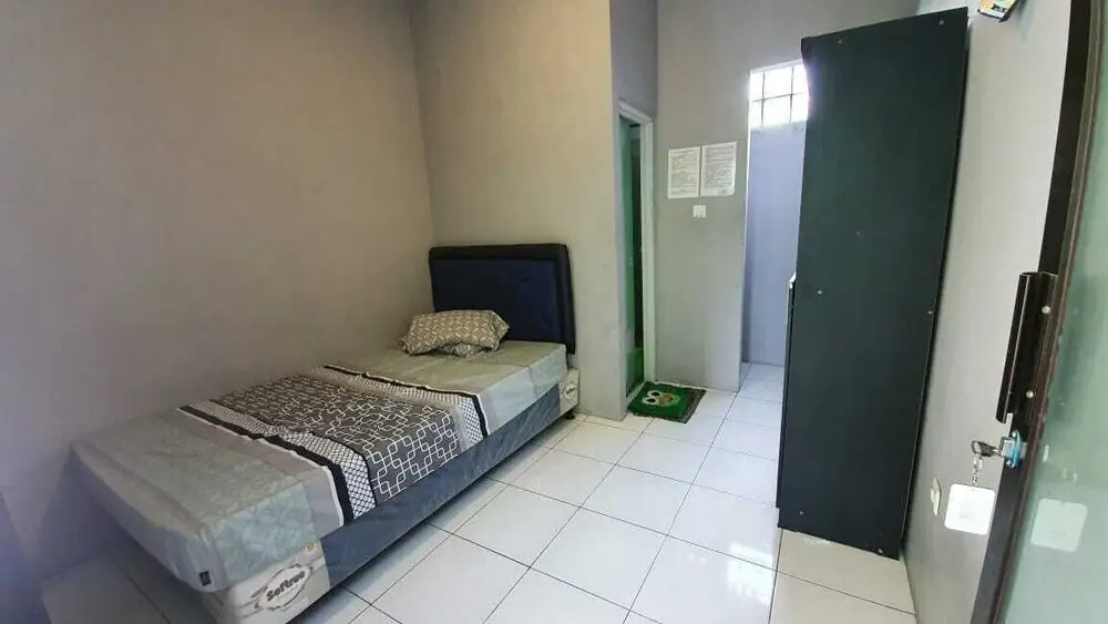Сукабуми: OYO 1599 Naz Guesthouse Syariah