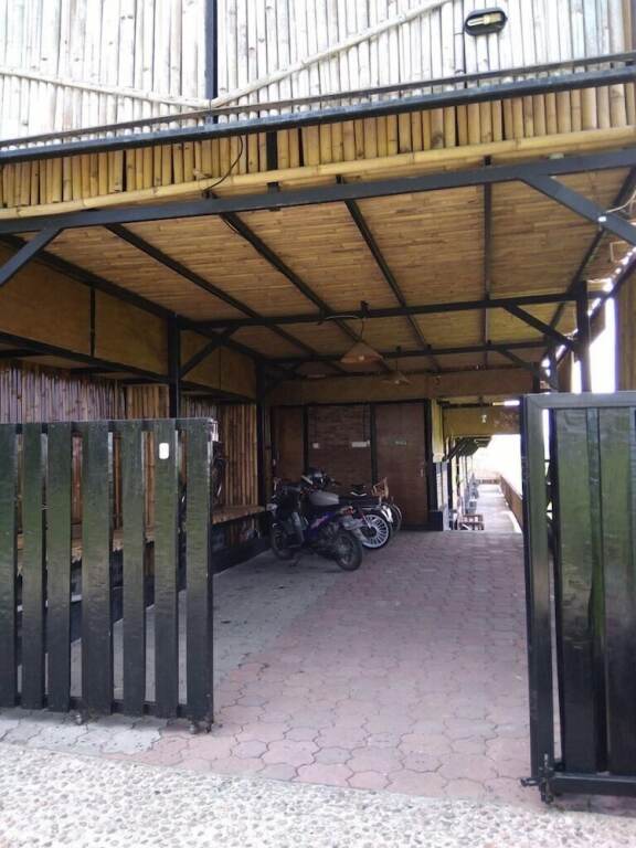Батуретно: Farmer House - Hostel