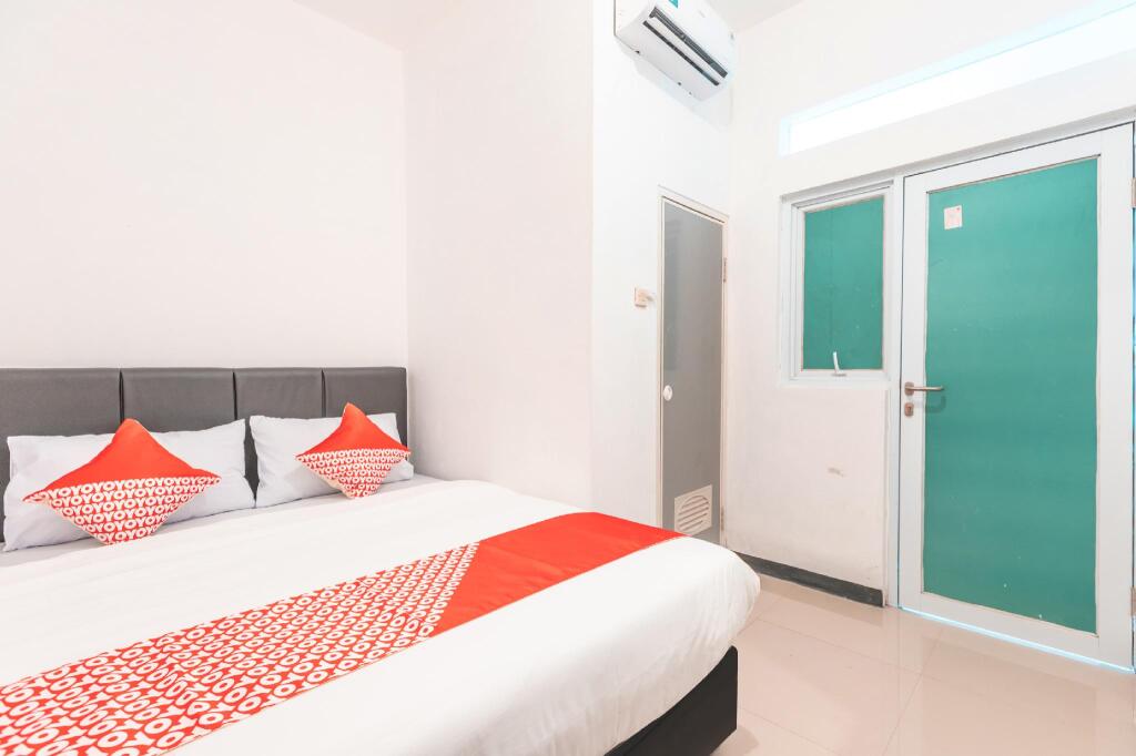 Джакарта: Super OYO 2223 J&b Room Utan Kayu