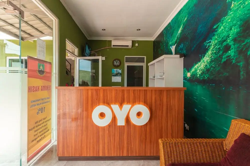 Чилегон: OYO 2306 Trans Hotel