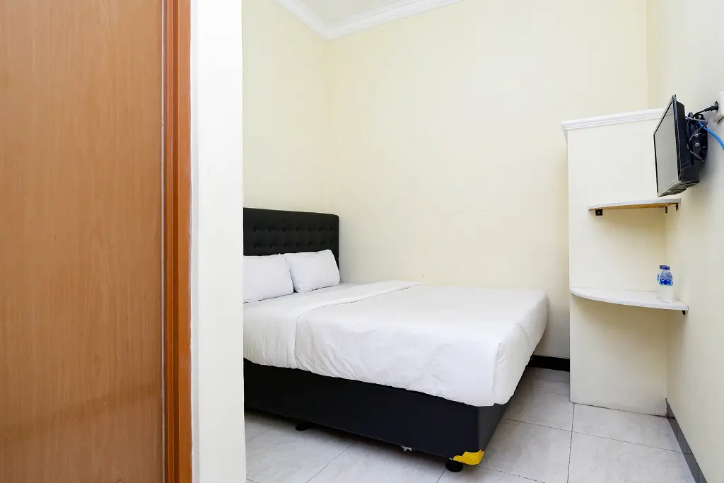Картасура: Super OYO Capital O 2258 Santana Syariah Guest House