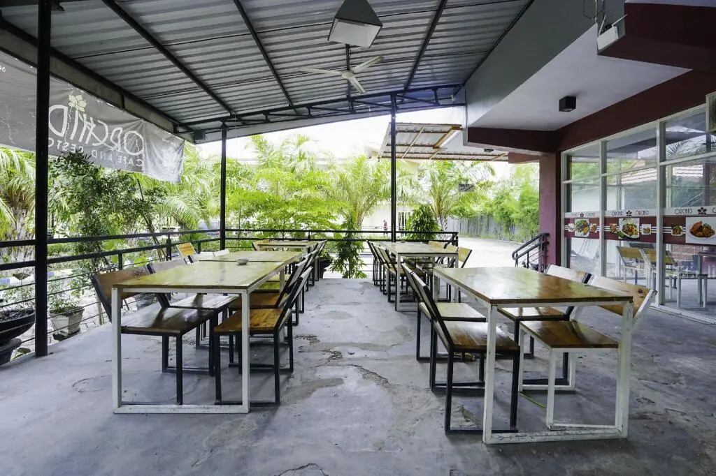 Боджонегоро: OYO 2493 Lotus Hotel Syariah