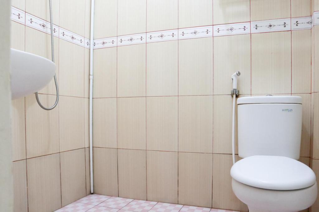 Паданг: OYO 2202 Delima Guest House Syariah