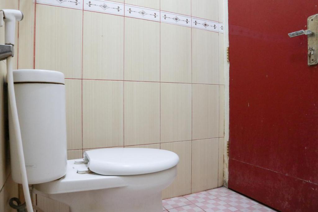 Паданг: OYO 2202 Delima Guest House Syariah
