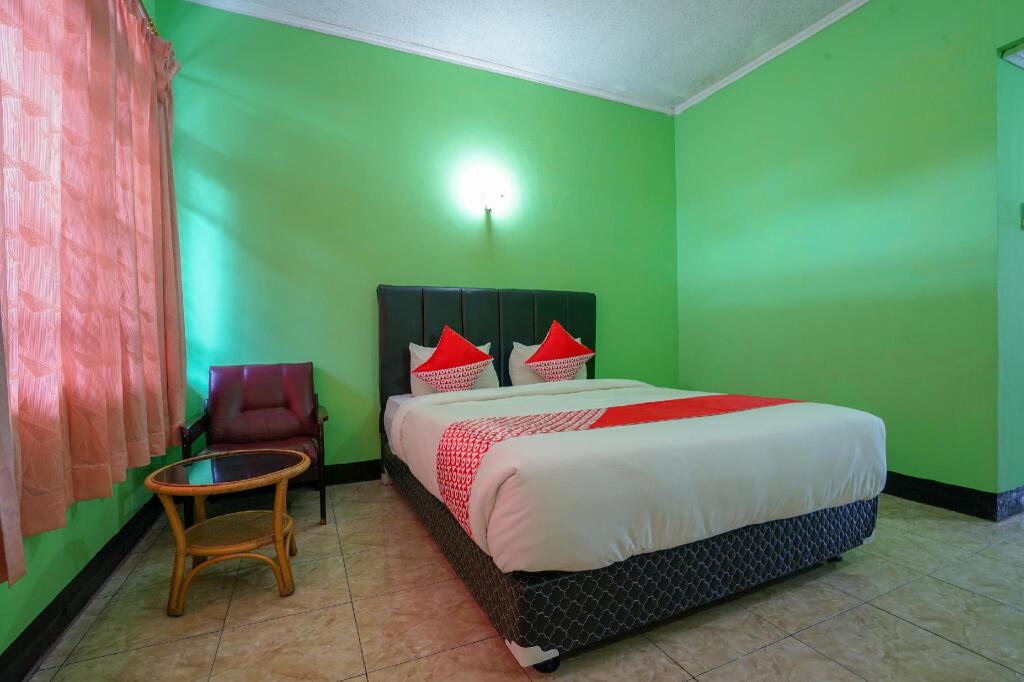 Палембанг: OYO 1389 Hotel Carissima