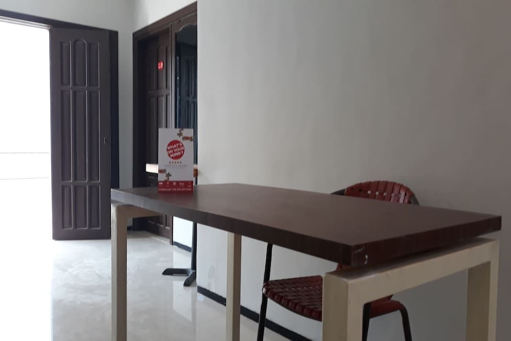 Сурабая: OYO 2342 Asti Residence 1
