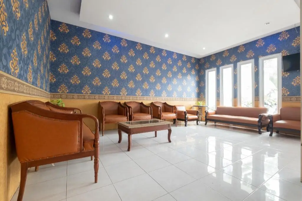 Батуретно: SPOT ON 2419 Rumah Nugraha Hotel Syariah