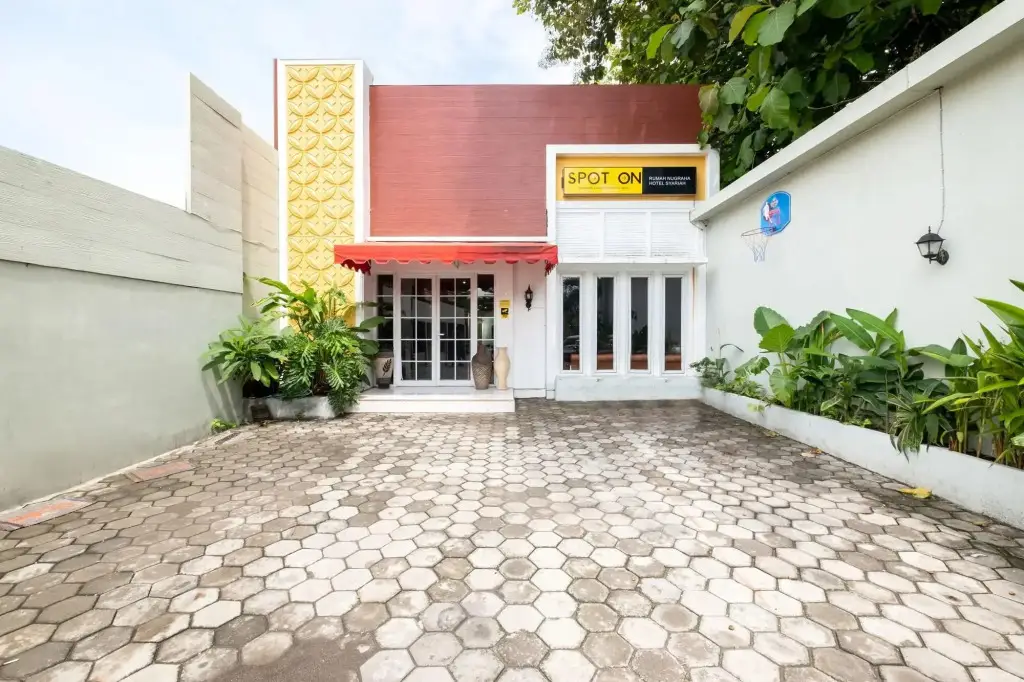 Батуретно: SPOT ON 2419 Rumah Nugraha Hotel Syariah