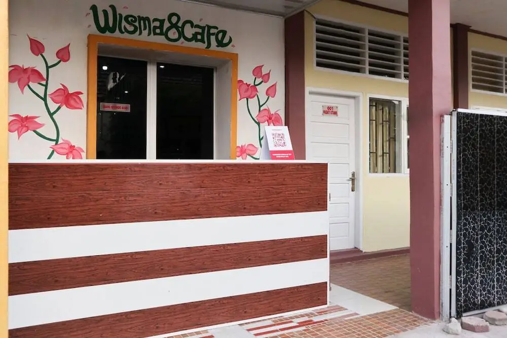 OYO 2274 Wisma Padati Syariah — фото 1