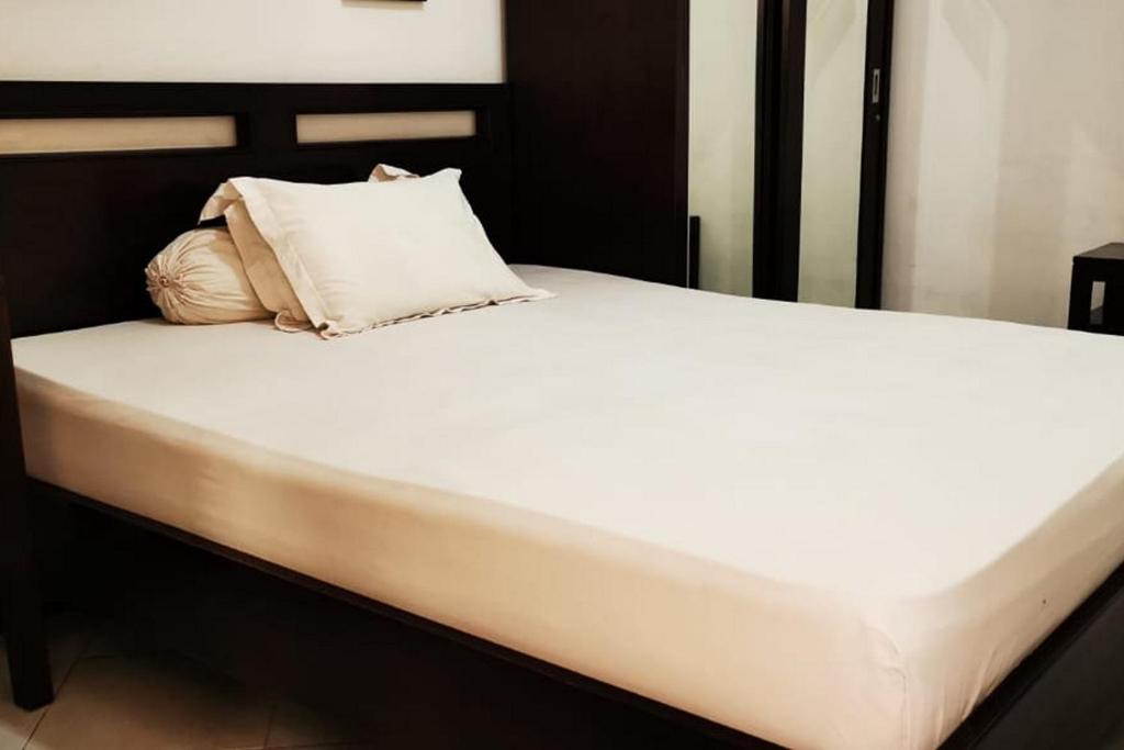 Сурабая: Dinnar Homestay Syariah